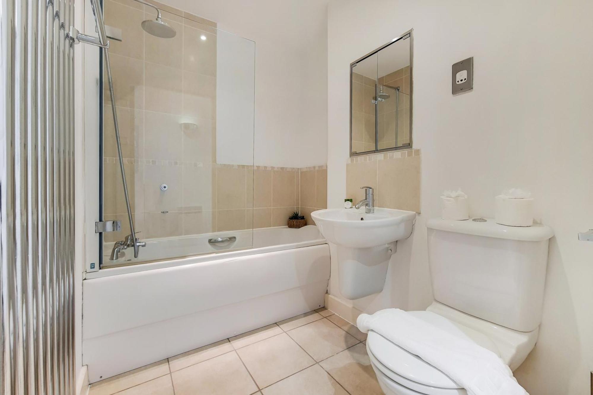 Deluxe Two Bed Apartment With River & City View Londres Exterior foto