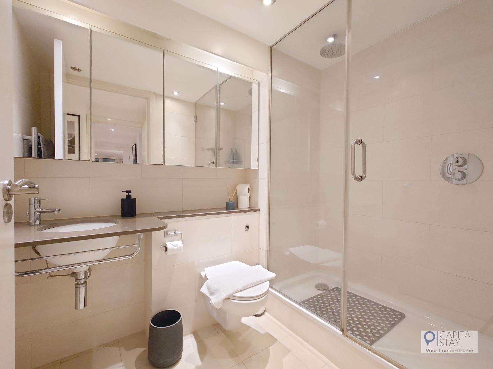 Deluxe Two Bed Apartment With River & City View Londres Exterior foto